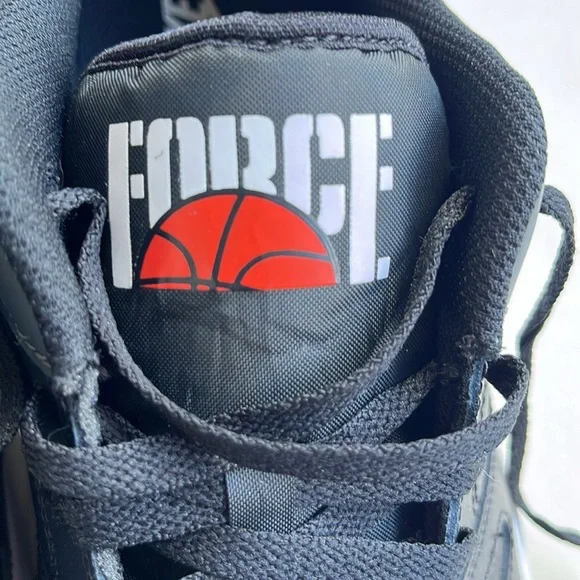 ?Owned by an Olympian?Nike Men’s Sz 10.5 Full Force Black White Low Basketball ?Owned by an Olympian?Nike Men main image 3
